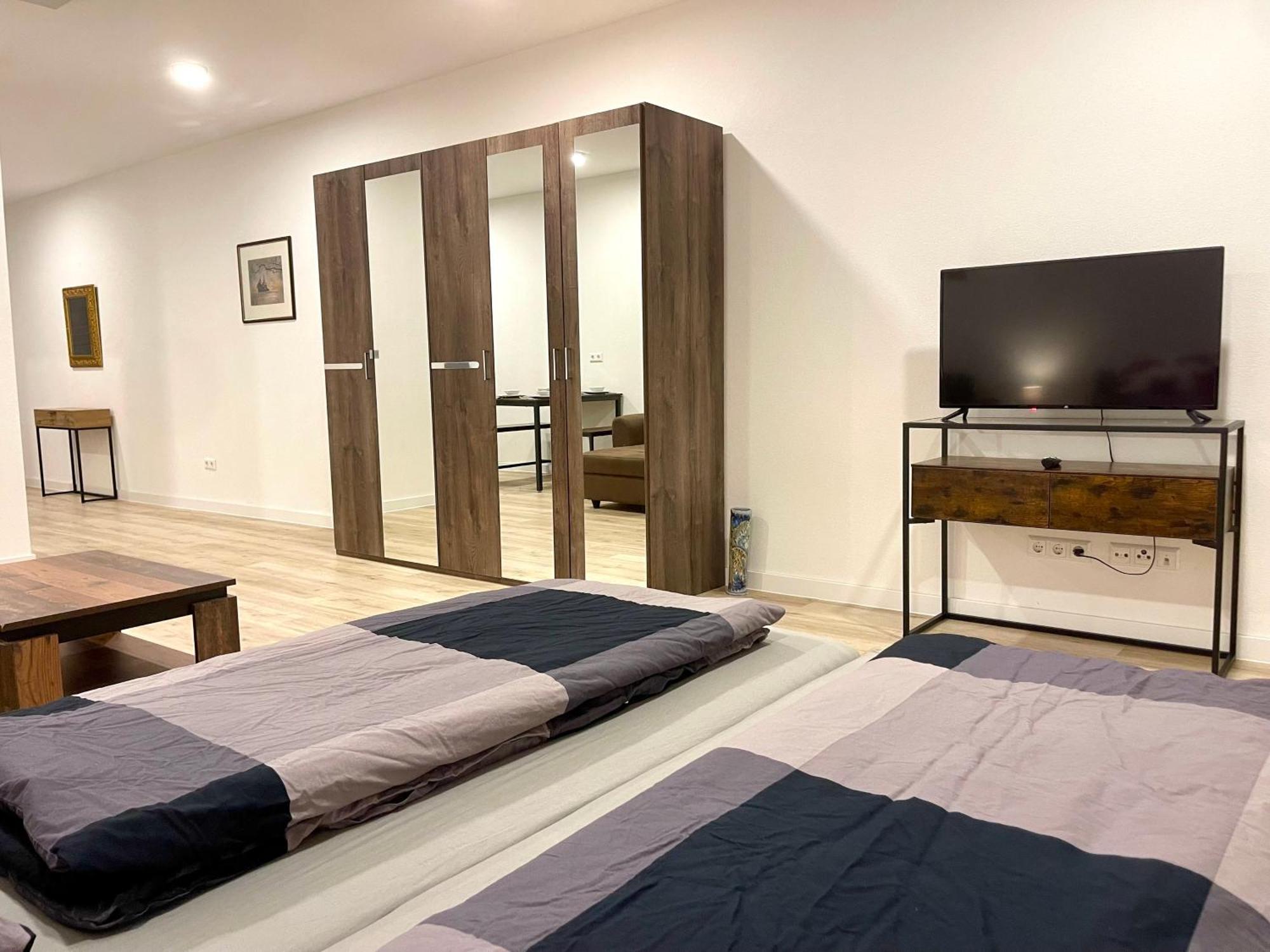 Neu Grosse Einzimmerwohnung Im Zentrum Goldstadt Pforzheim Schloessle Zewnętrze zdjęcie
