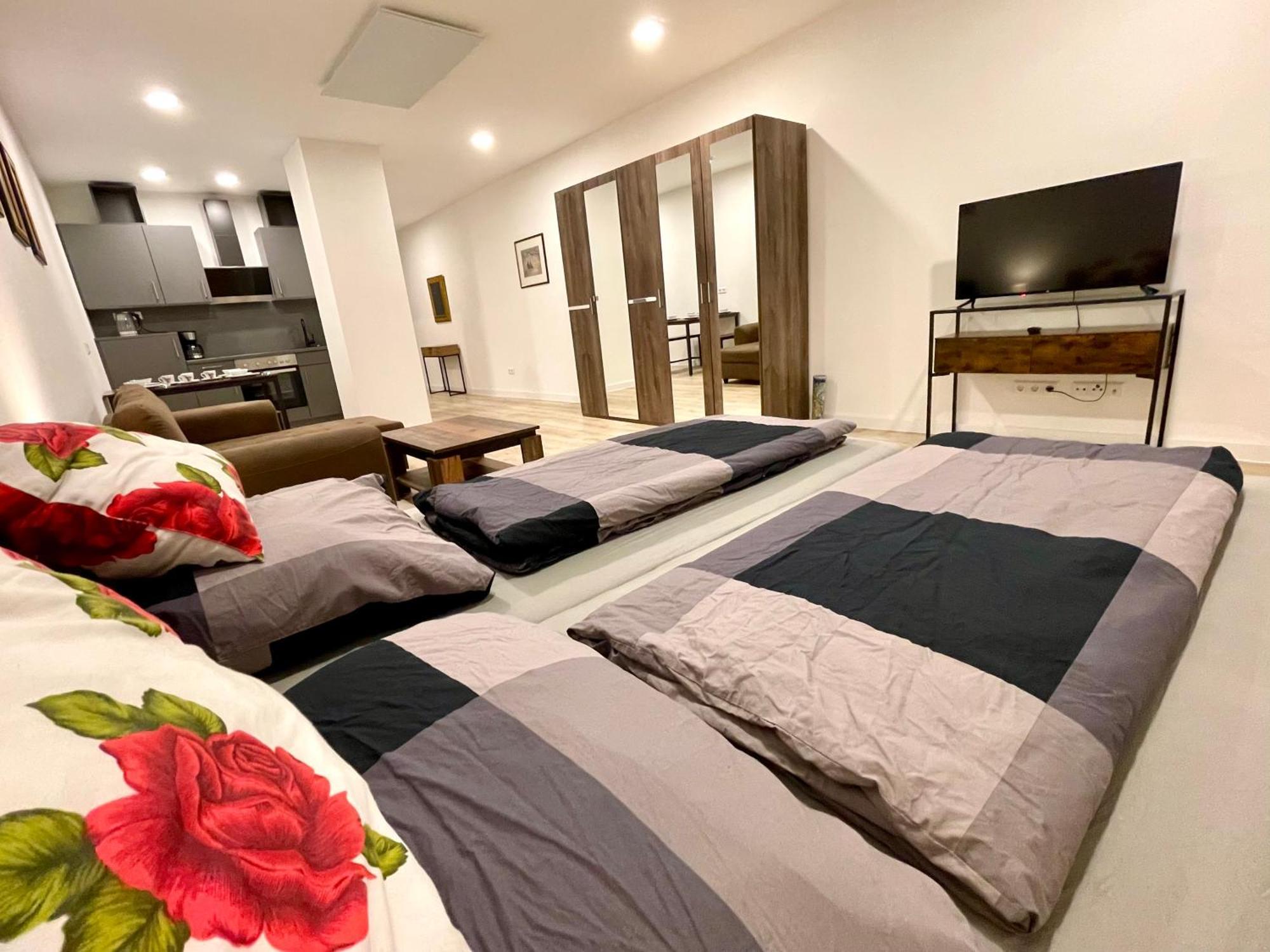 Neu Grosse Einzimmerwohnung Im Zentrum Goldstadt Pforzheim Schloessle Zewnętrze zdjęcie