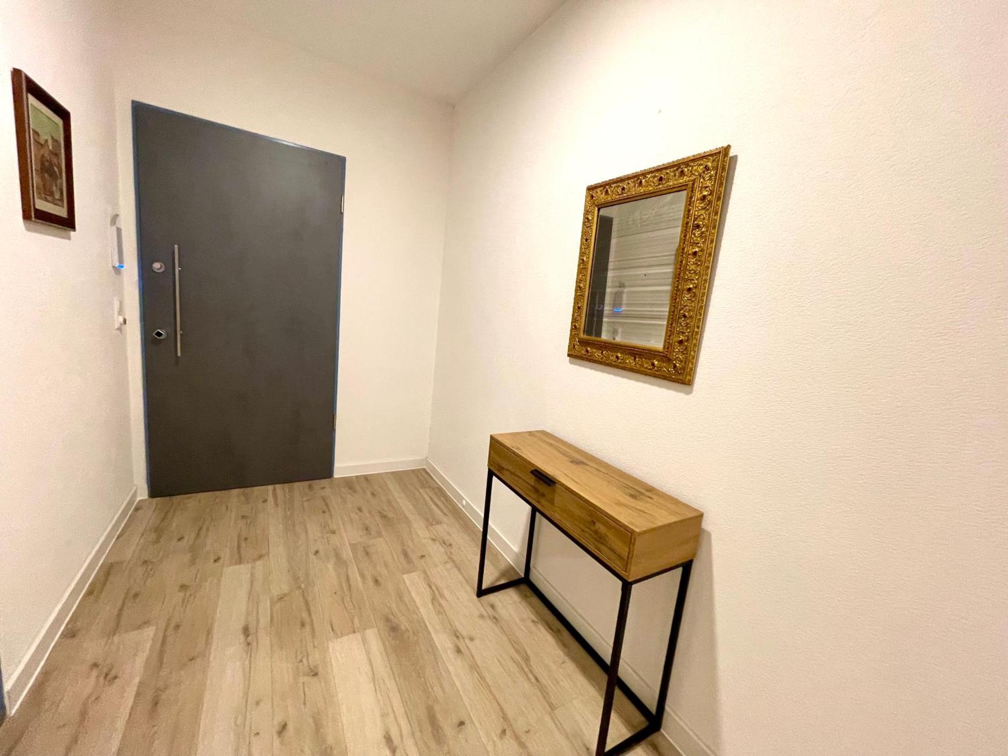 Neu Grosse Einzimmerwohnung Im Zentrum Goldstadt Pforzheim Schloessle Zewnętrze zdjęcie