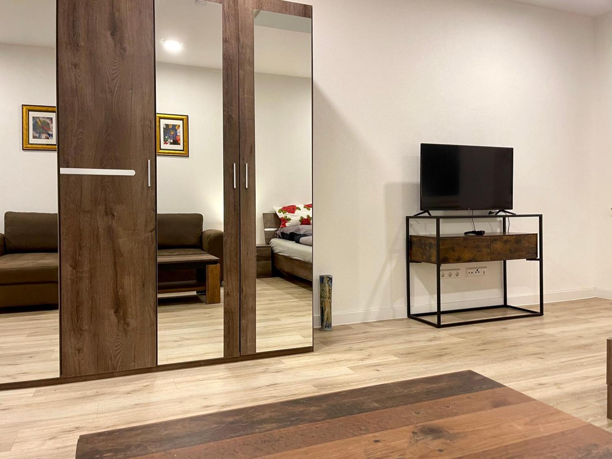 Neu Grosse Einzimmerwohnung Im Zentrum Goldstadt Pforzheim Schloessle Zewnętrze zdjęcie